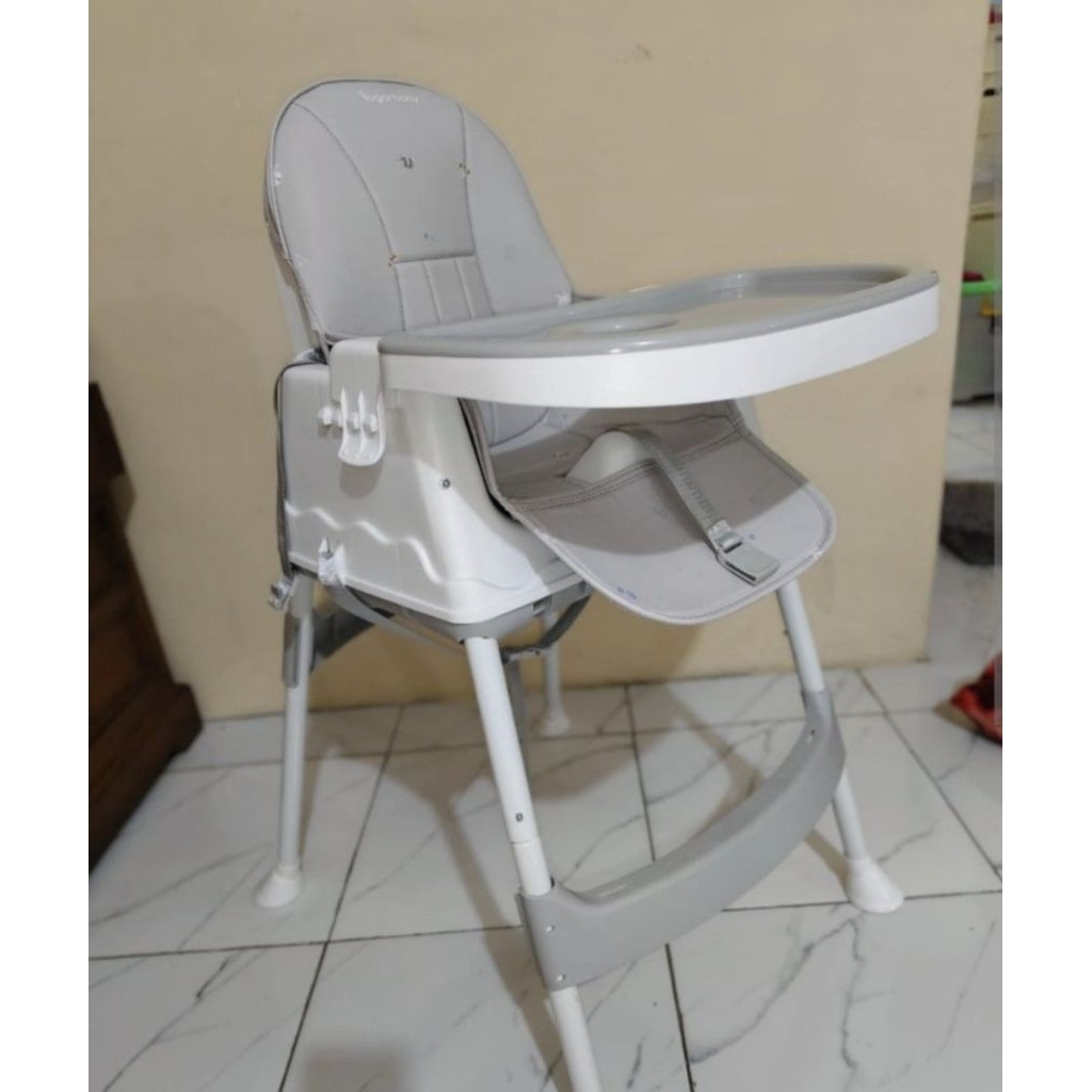 Kursi Makan Bayi Bekas