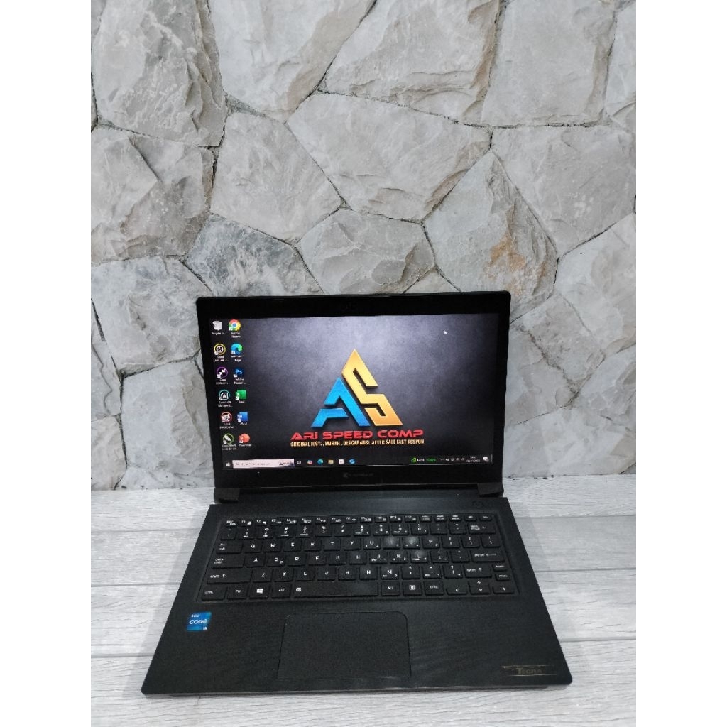 TOSHIBA TECRA A30-J i5-1135g7/ 16GB RAM/ 1TB SSD/FHD IPS