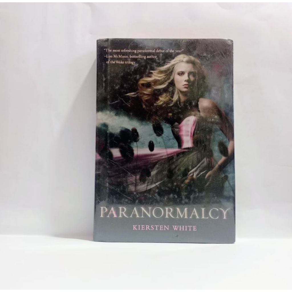 Novel Import Paranormalcy by Kiersten White