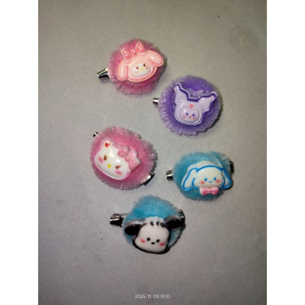 Peniti Bross edisi sanrio Peniti jilbab peniti uk 2,5 cm 5 pcs