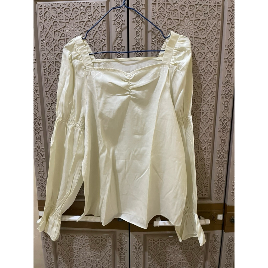 Blouse Square Neck Puff Sleeve - Cream / Off White