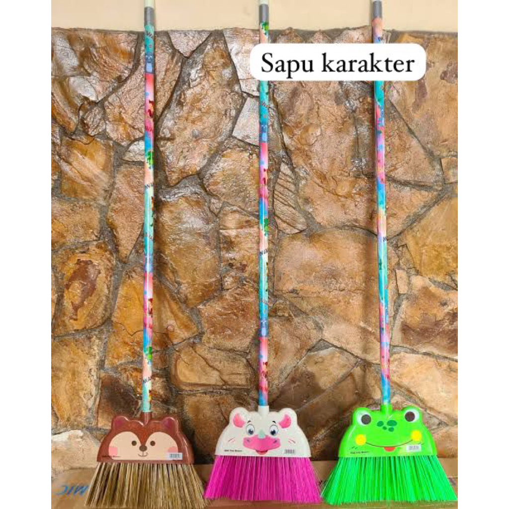 sapu lantai karakter