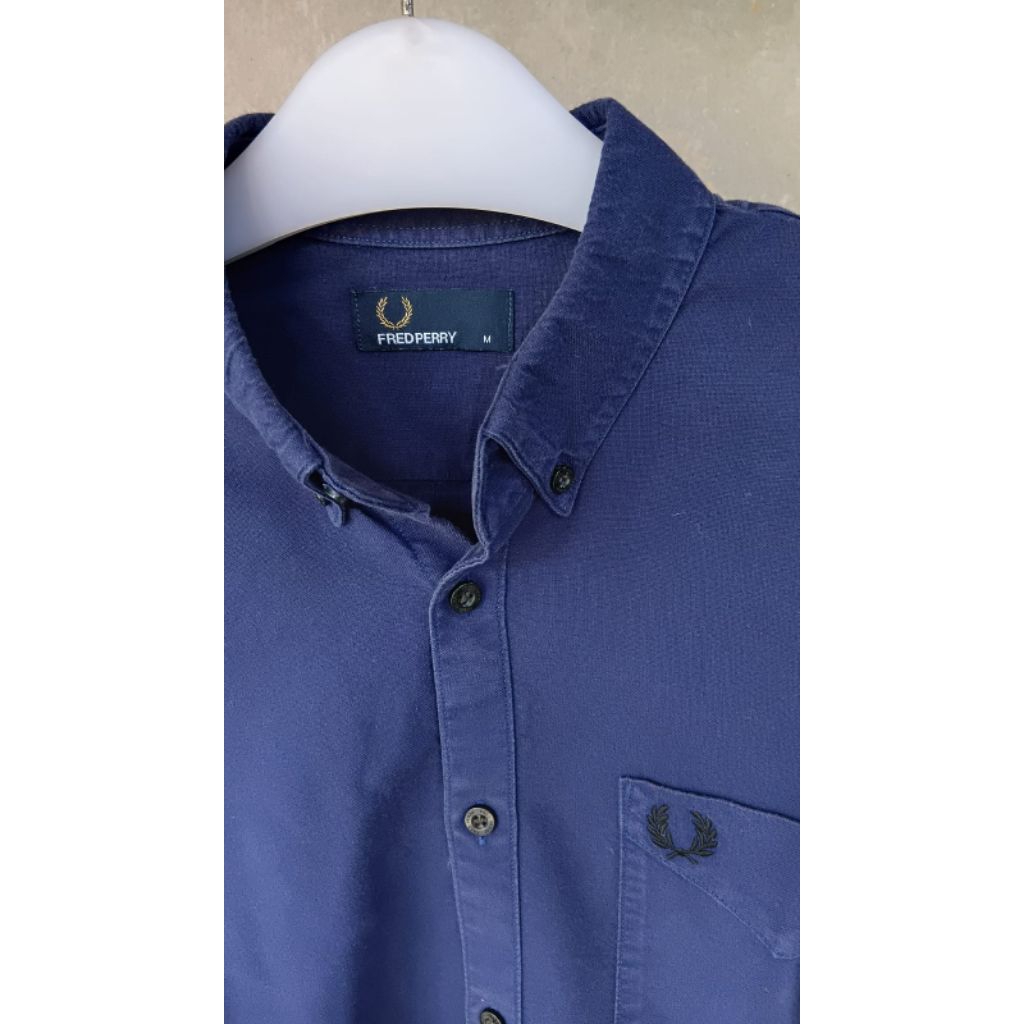 Kemeja Fred Perry