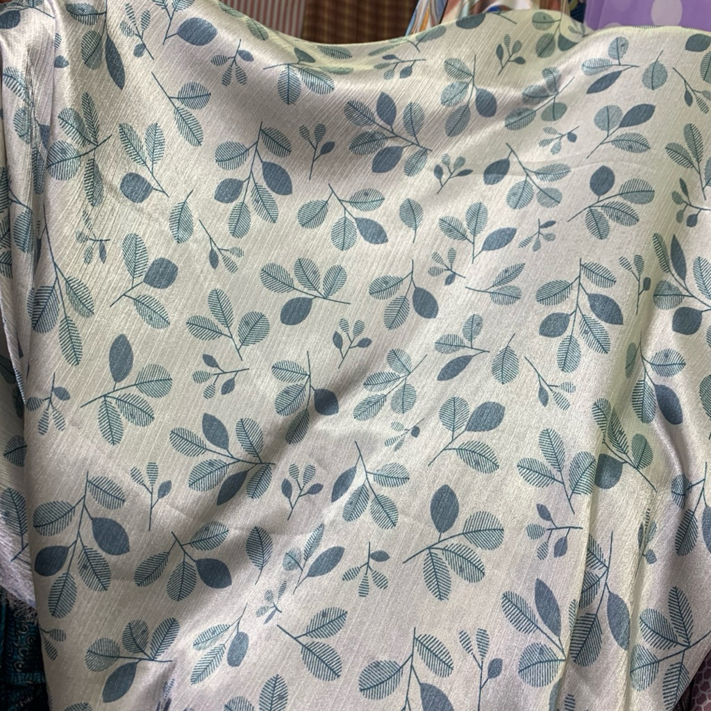 kain yoryu silk motif - kain yoryu motif - kain silk crinkle motif