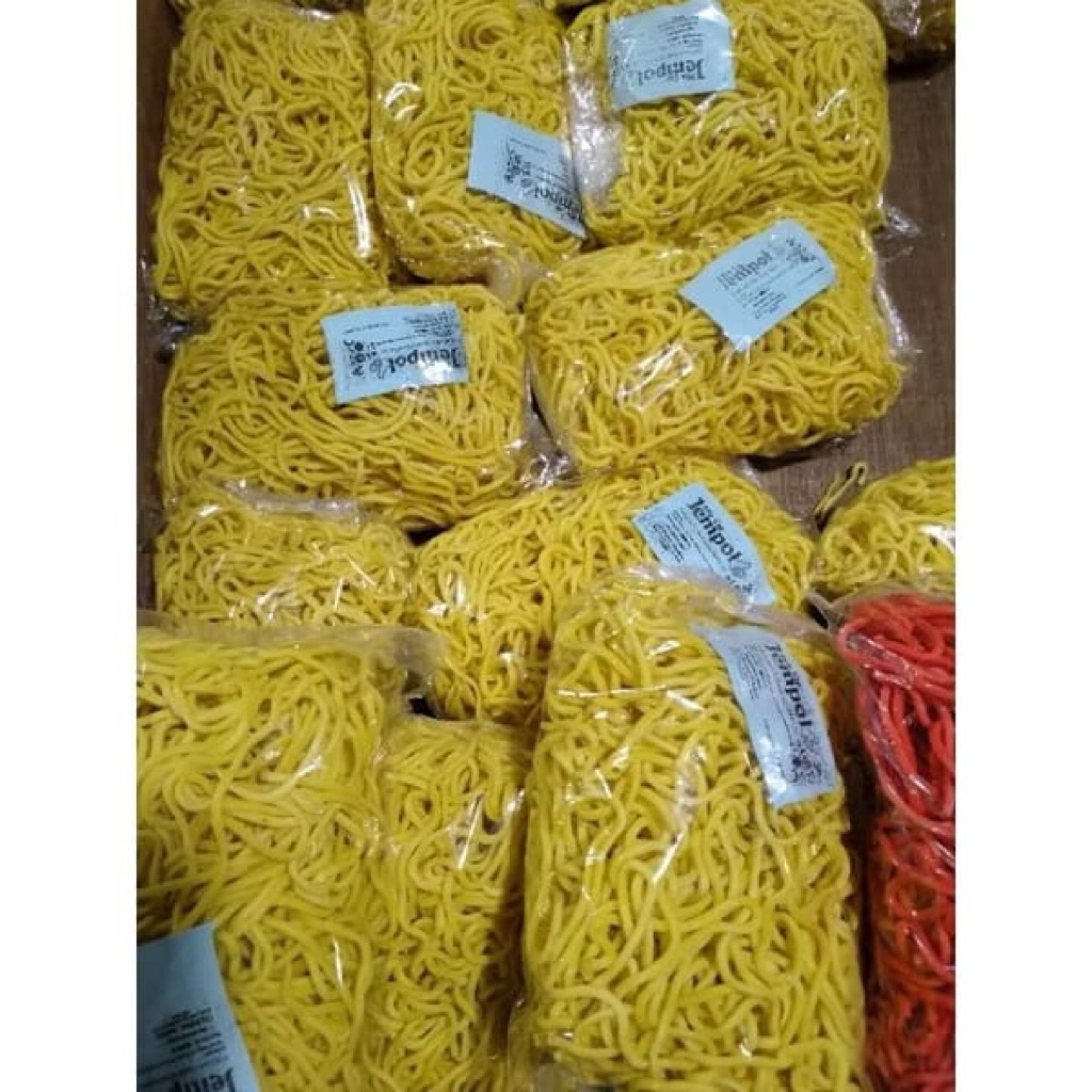 MIE KUNING MENTAH