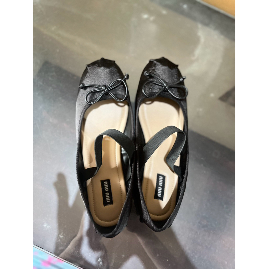 Preloved Sepatu Miu Miu