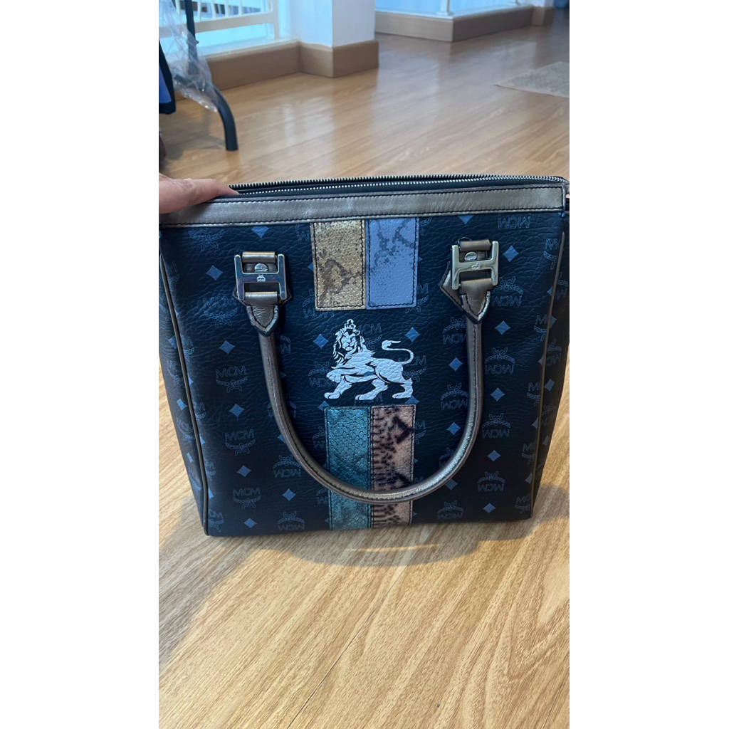 MCM totte bag original preloved