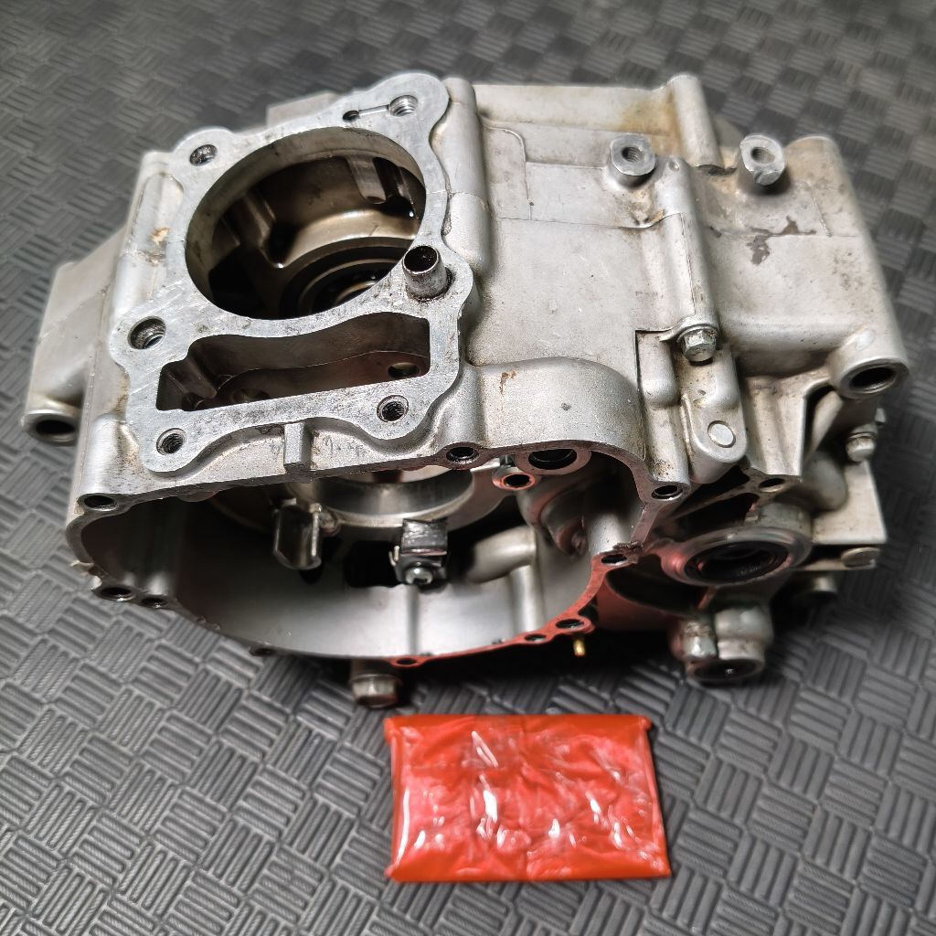 Crankcase KLX BF 2017 Sudah bubut (bekas)