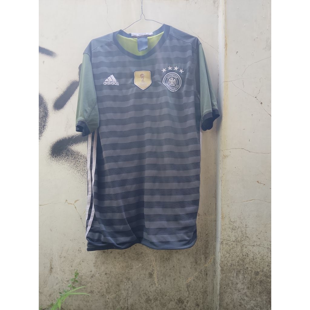 Germany 2016-2017 jersey
