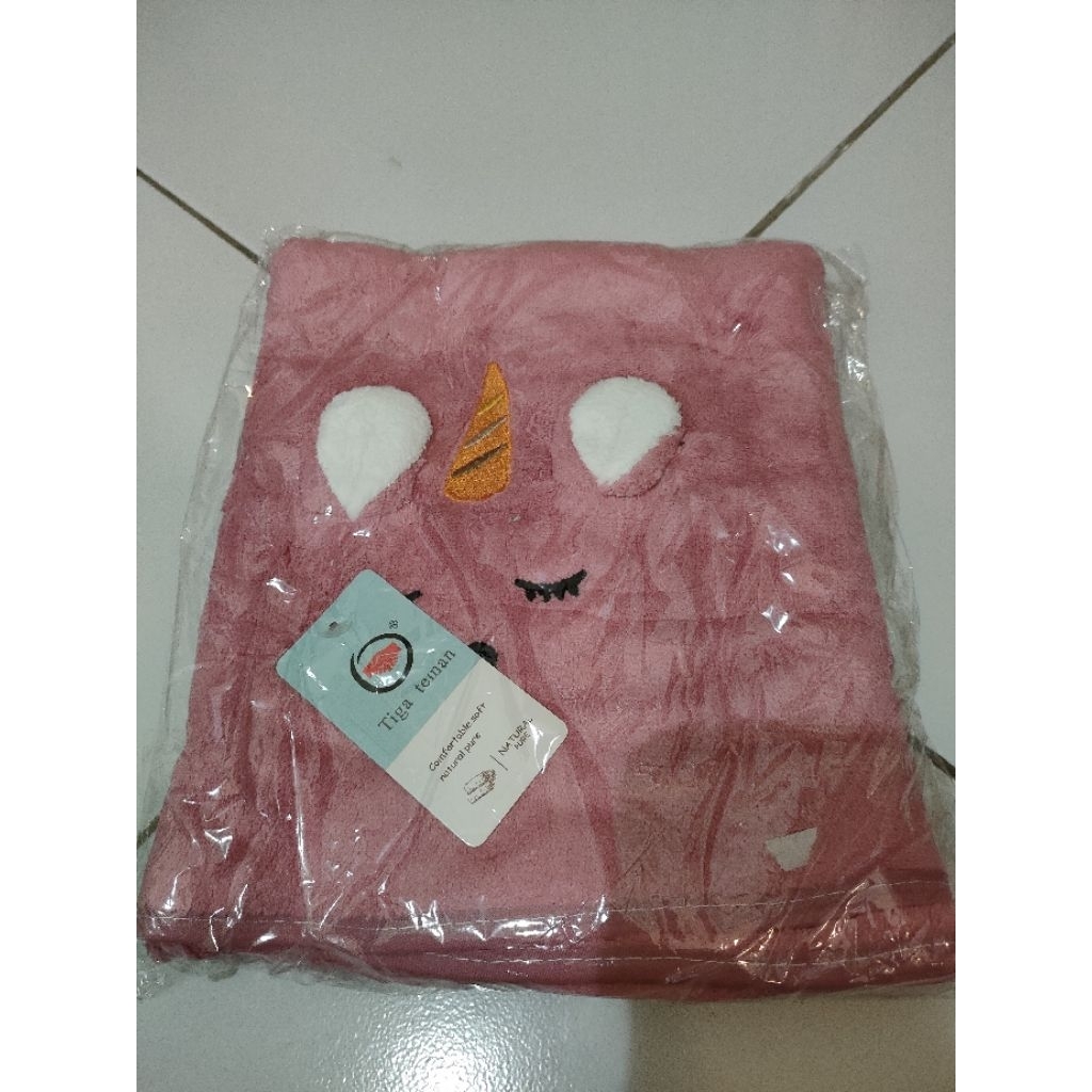 Handuk bayi baru lahir