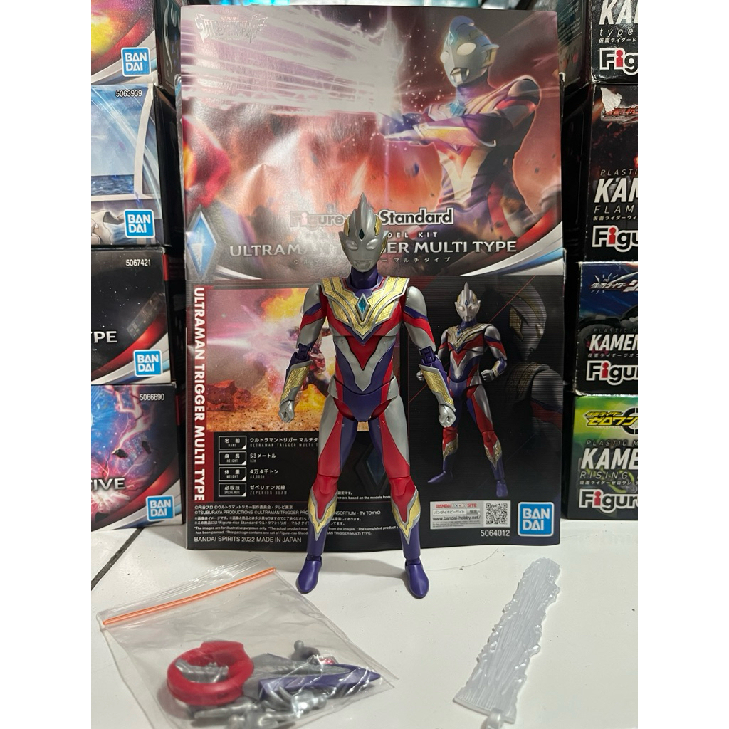 Figure Rise Standard Ultraman Trigger & Decker