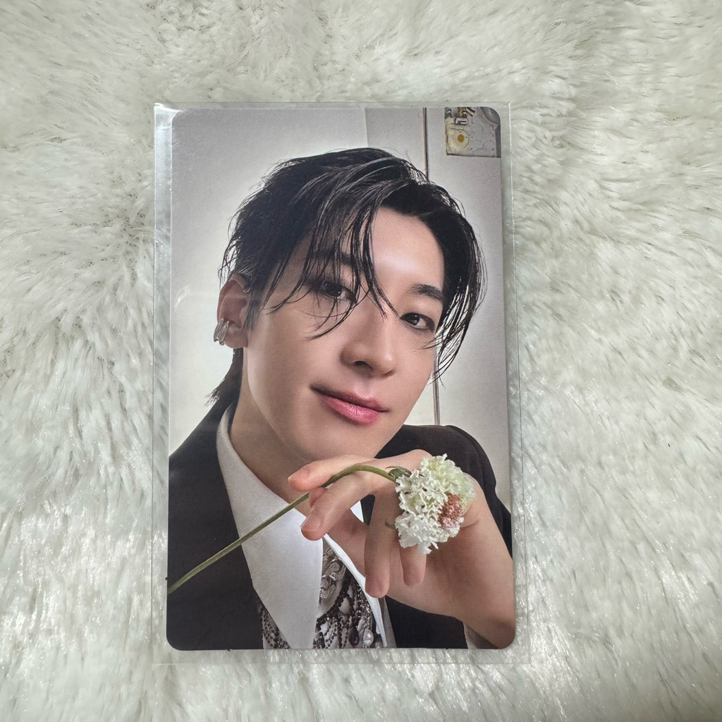 PC WONWOO THIS MAN POB WEVERSE