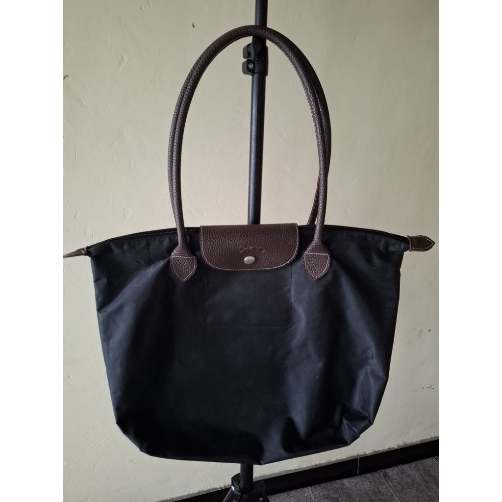 [PRELOVED READY STOCK] TAS WANITA TOTEBAG BAHAN NYLON ANTI AIR