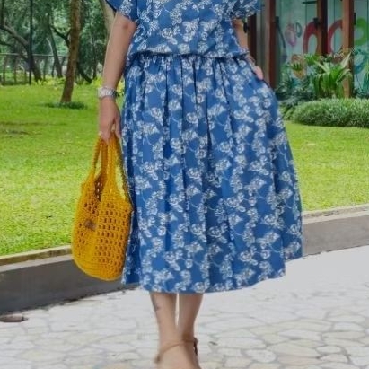 Rok gracela katun motif bunga