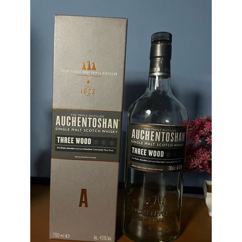 Botol kosong bekas botol Auchentoshan untuk hiasan koleksi dan pajangan/ botol kaca/ hias / keren / 