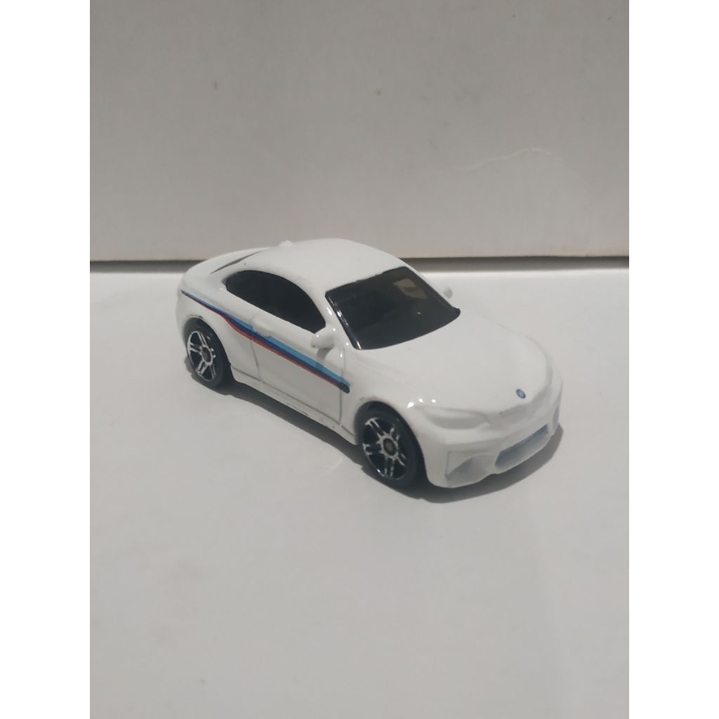 Hot Wheels 2016 BMW M2 White Putih