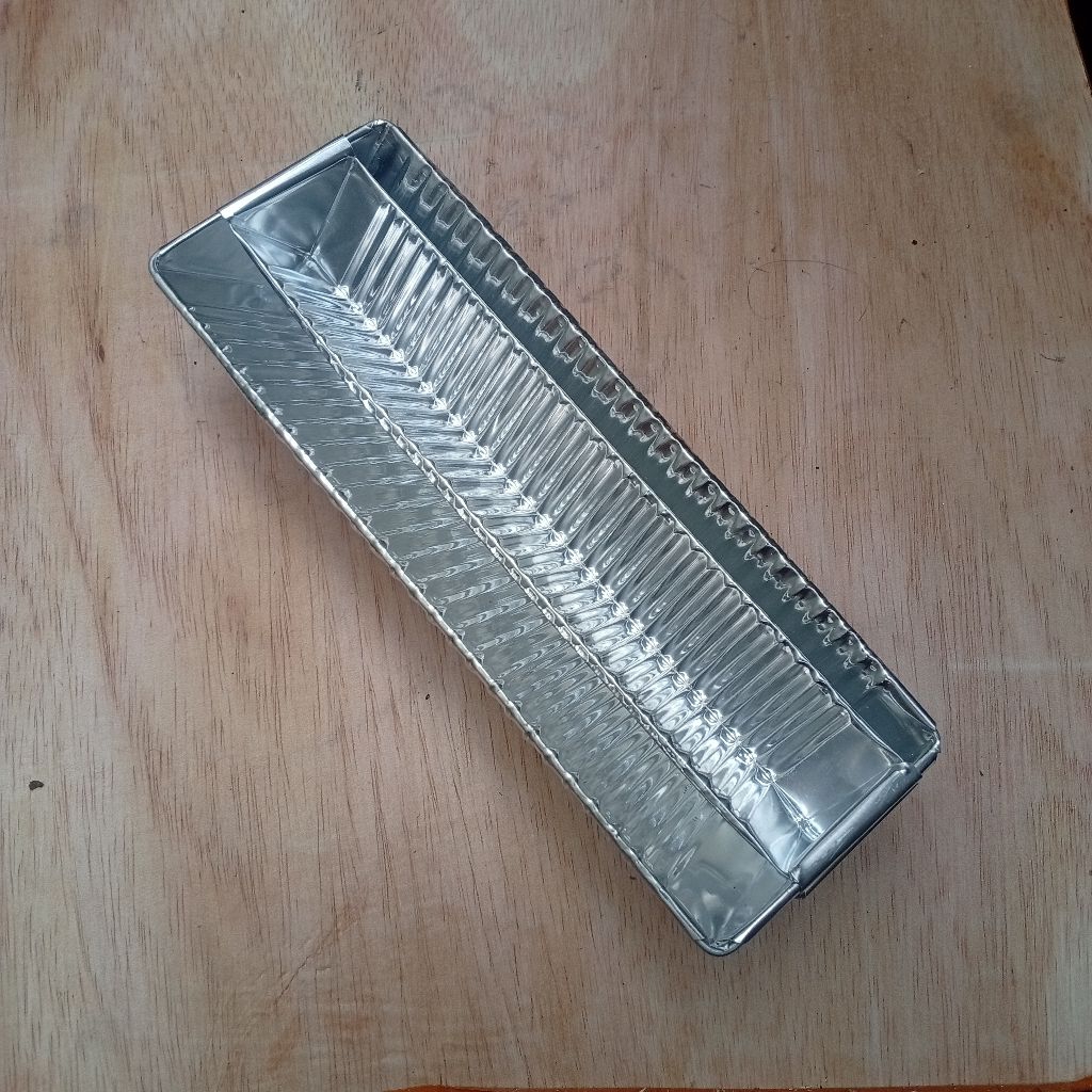 Loyang kue loyang puding semangka segitiga panjang 20 cm lebar 8 cm dan tinggi 5 cm material bahan a