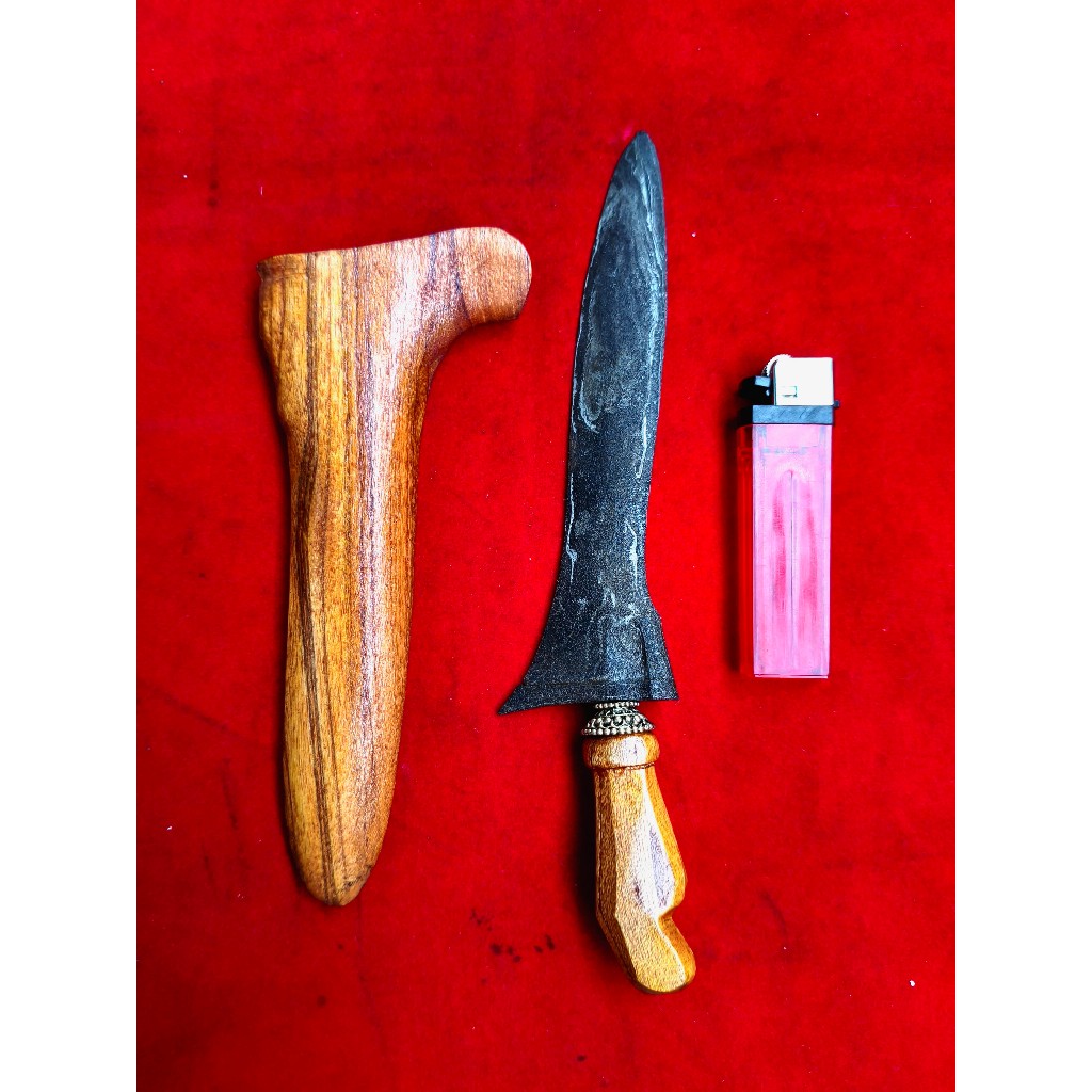Keris Antik Bethok Sombro Pamor Kulit Semangka