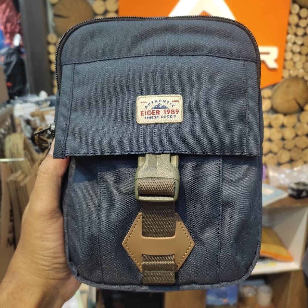 EIGER1989 Tas Selempang Original Sender Arc 3.0 Pouch 1A
