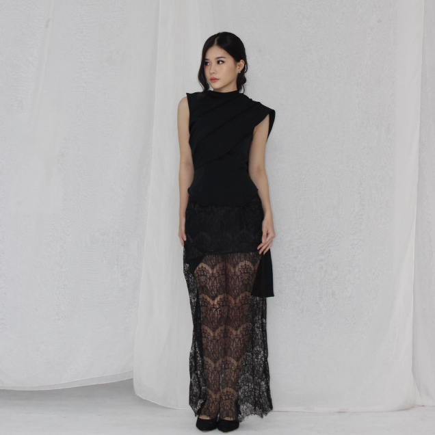 iYEKAYEKA Adriana Lace Maxi Skirt