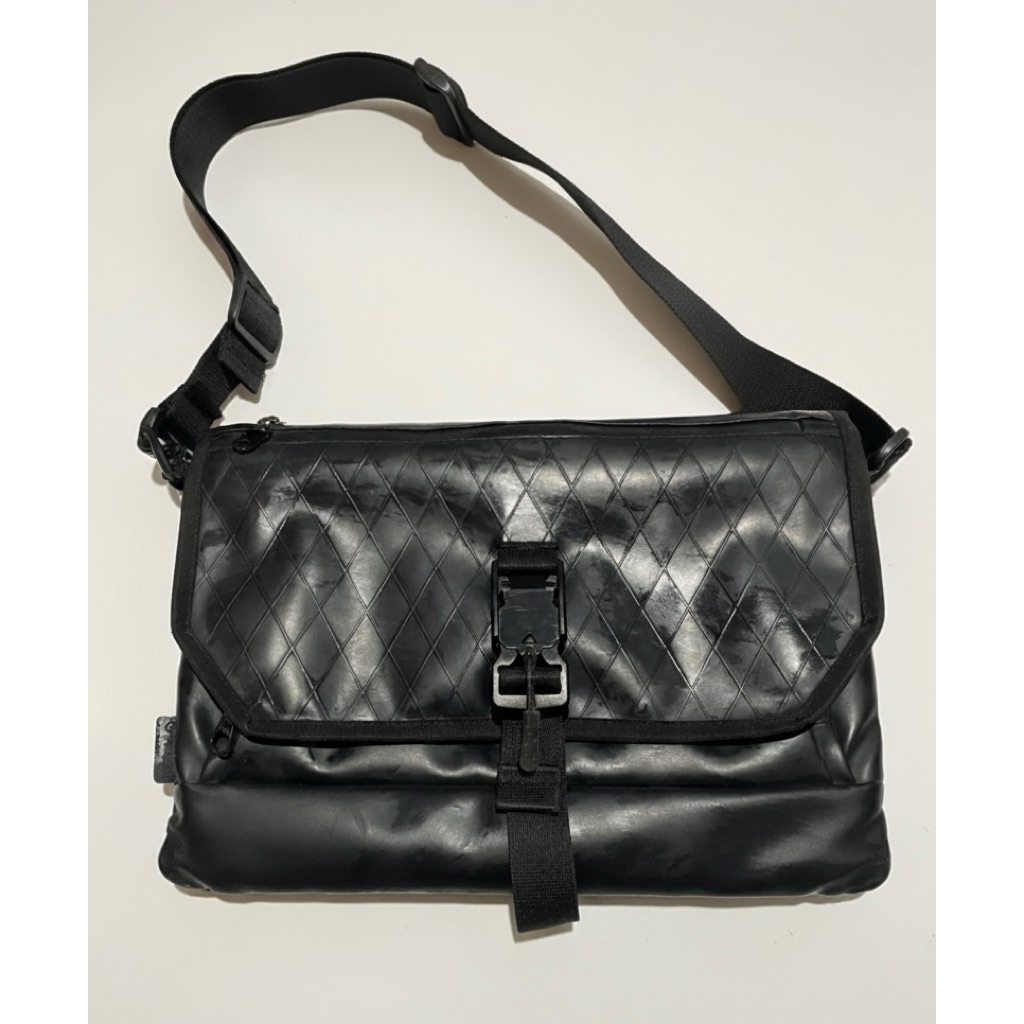 TAS IPAD / NOTEBOOK UNISEX ANTI AIR