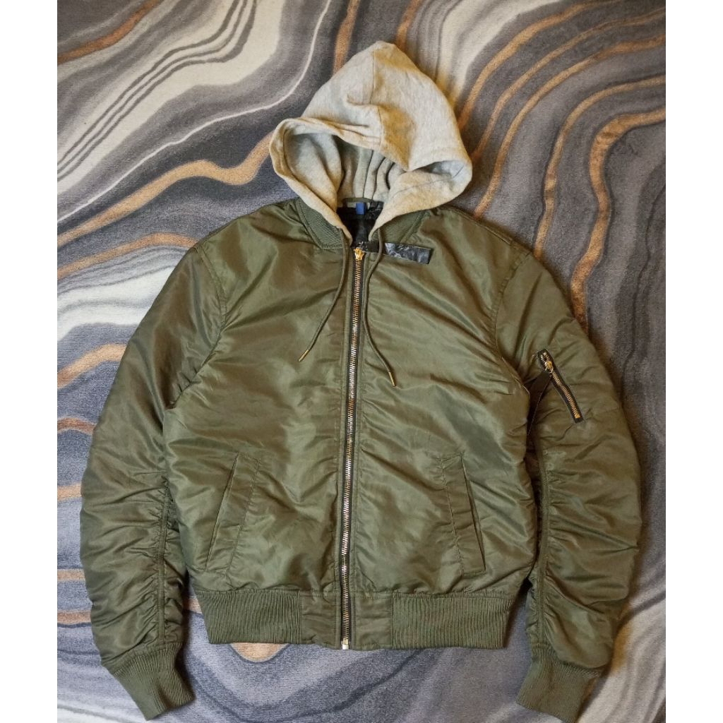 BomberJacket H&M Second Original