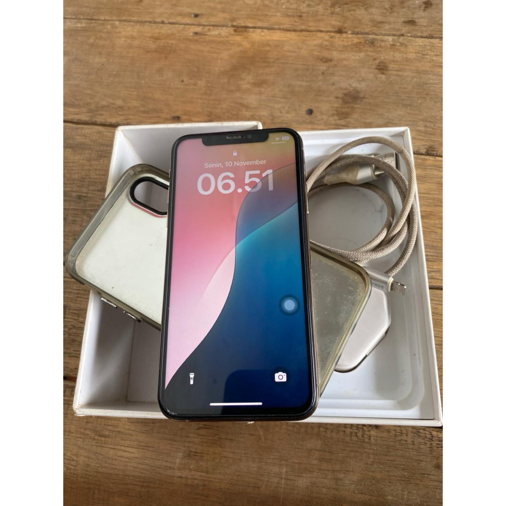 iPhone XS 64gb All Operator