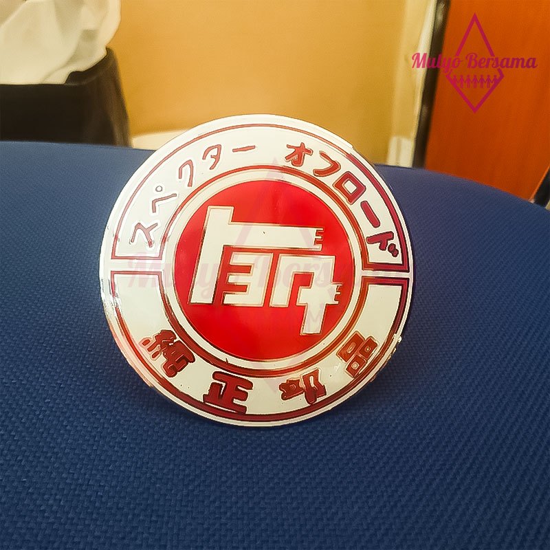 Emblem Grill Logo TEQ Toyota Retro Emblem Grill Tempelan Custom Grill Mobil - Mulyo Bersama