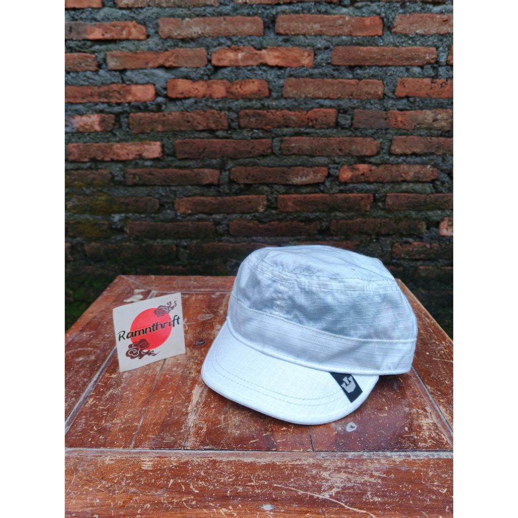 topi goorin patrol caps