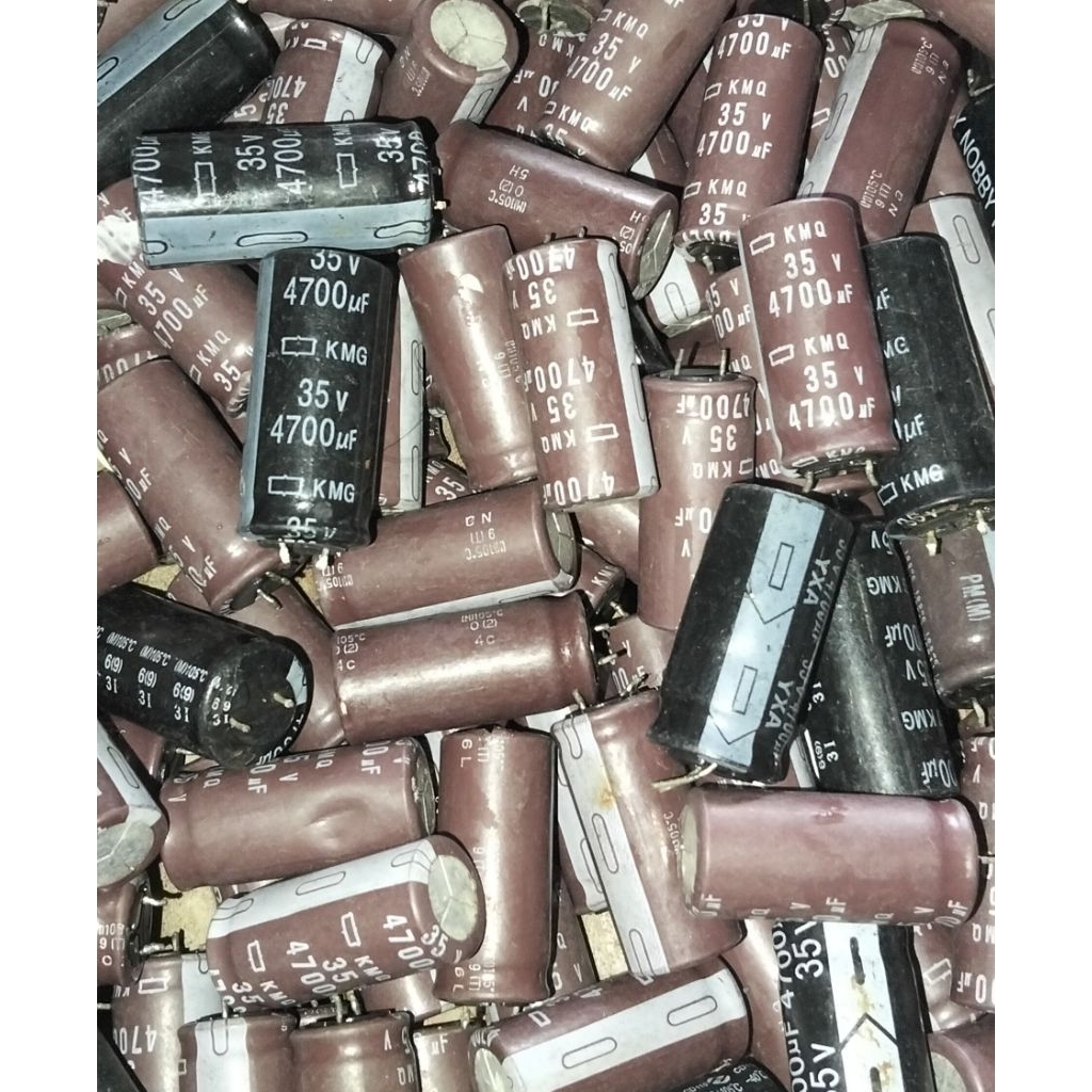 ELCO 35V 4700UF BEKAS