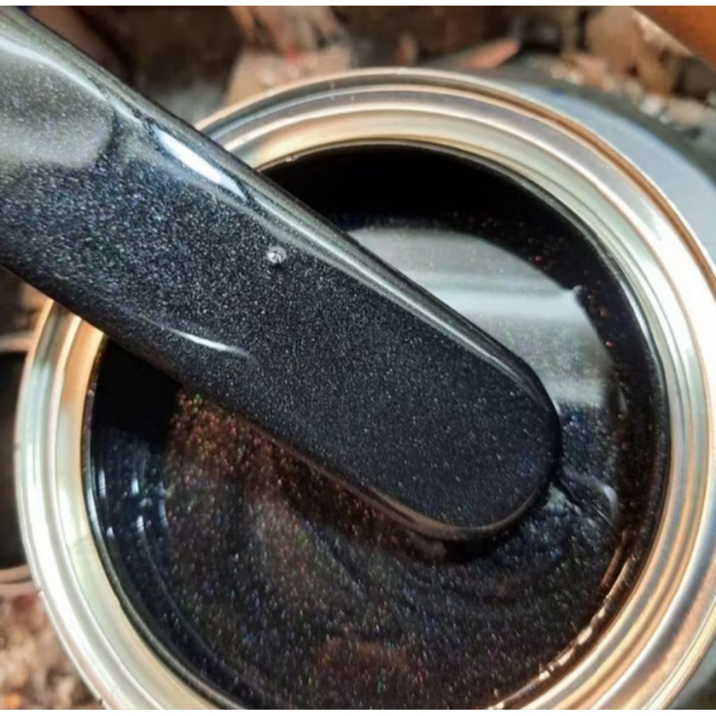 Cat Nikken Black Mica 209