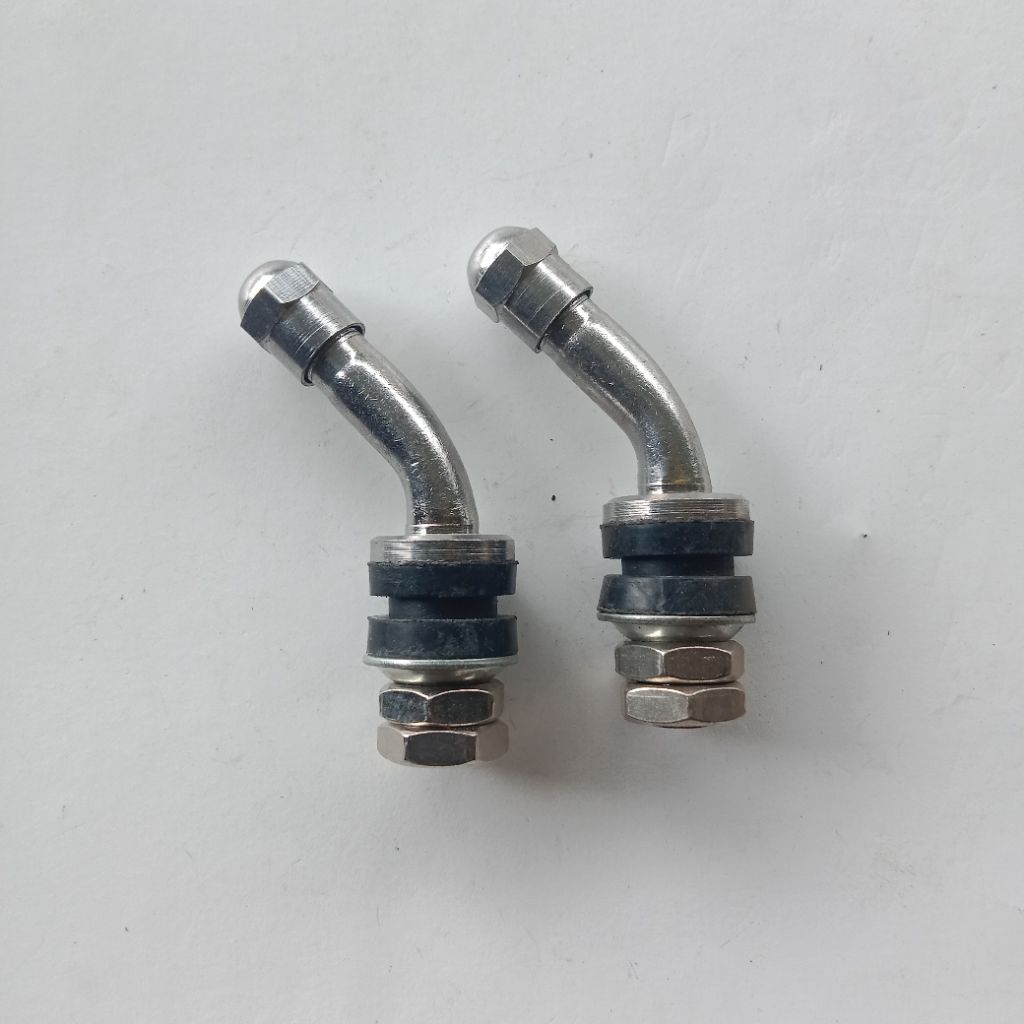 pentil tubeless, pentil tubles, dop tubeless  pentil ban tubles bengkok 45 derajat pentil besi