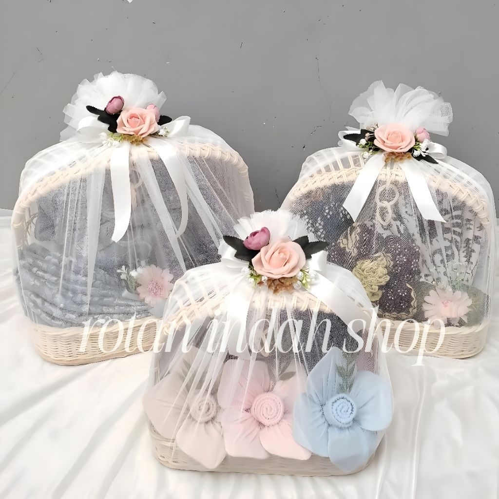 Keranjang Rotan Seserahan Plus Tile Parcel Sangkar isi 3pcs Hantaran Hampers Lamaran Baki