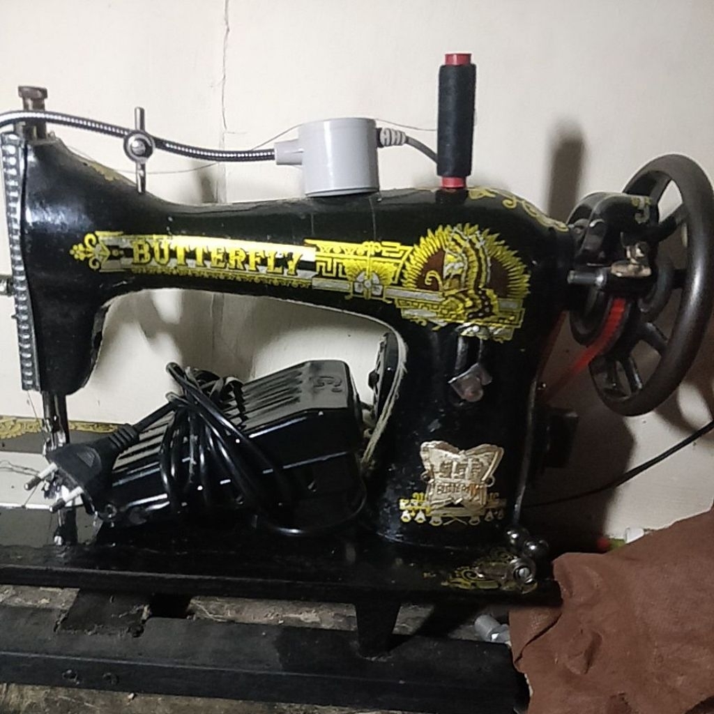 MESIN JAHIT HITAM BUTTERFLY
