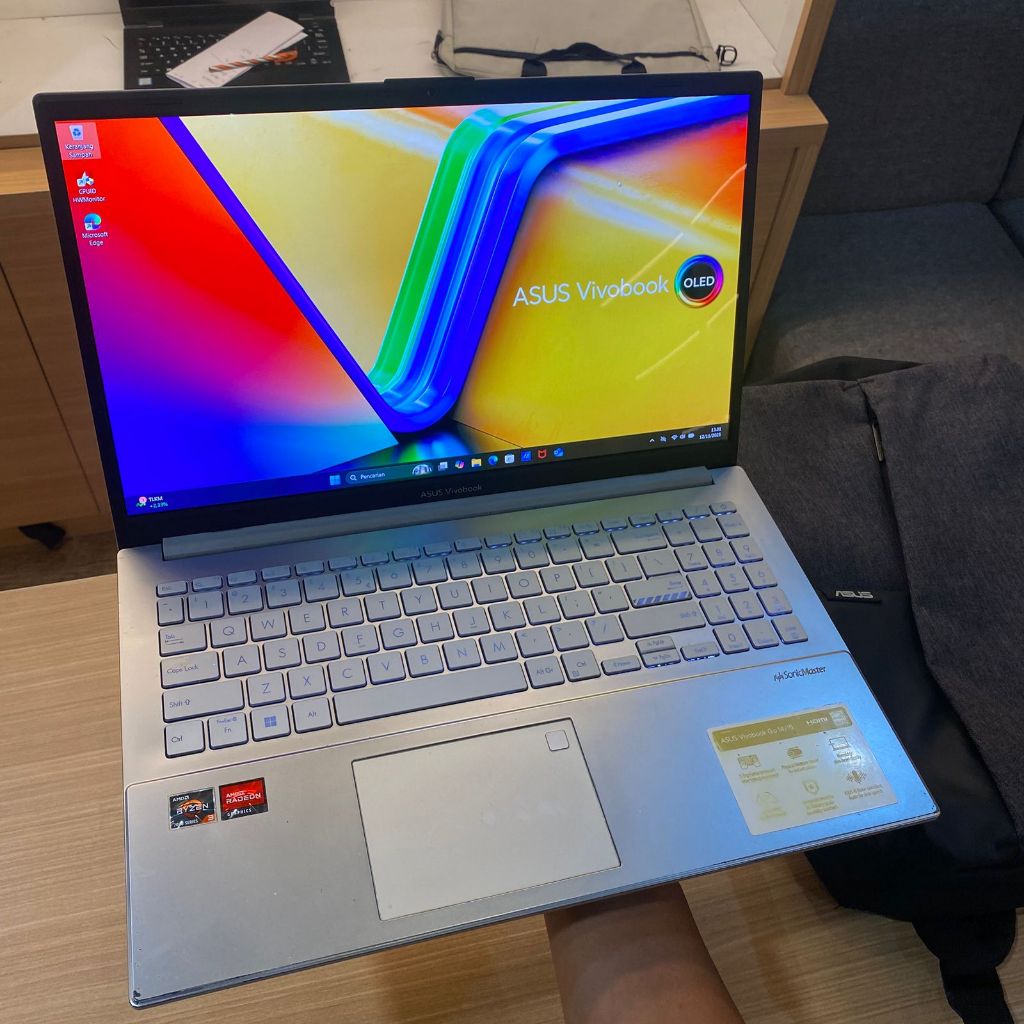 Asus Vivobook GO 15 OLED E1504FA