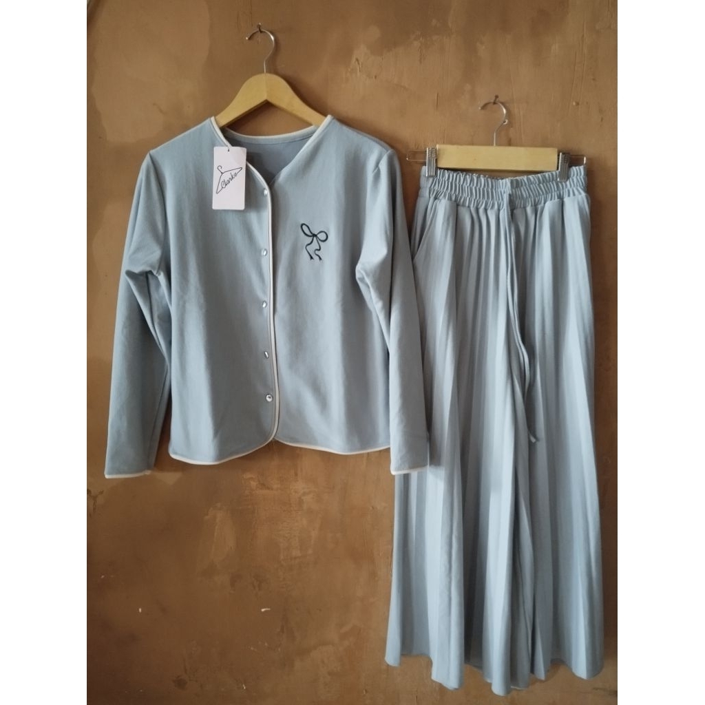 Setelan Celana Palazo Plisket Clarke