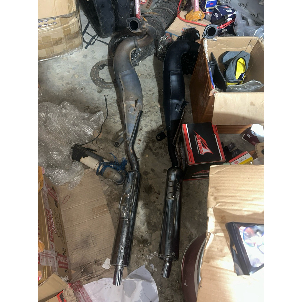 Knalpot ORIGINAL ninja R 2014 No bobok,Lengkap katalis masih original belum di rubah