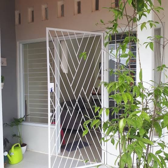 Teralis Pintu Besi Minimalis Desain Rapi dan Simpel