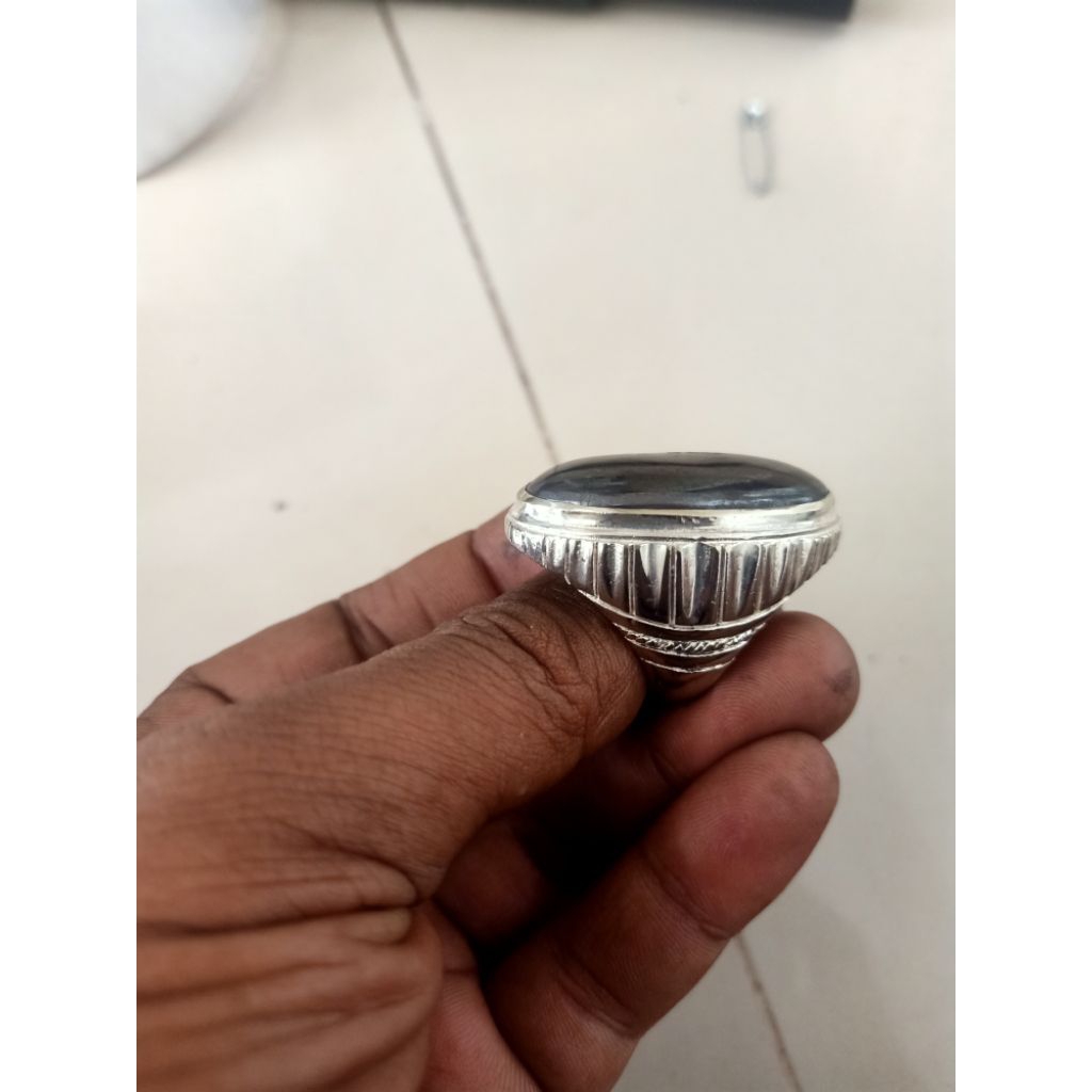 batu badar besi kursani jari 8