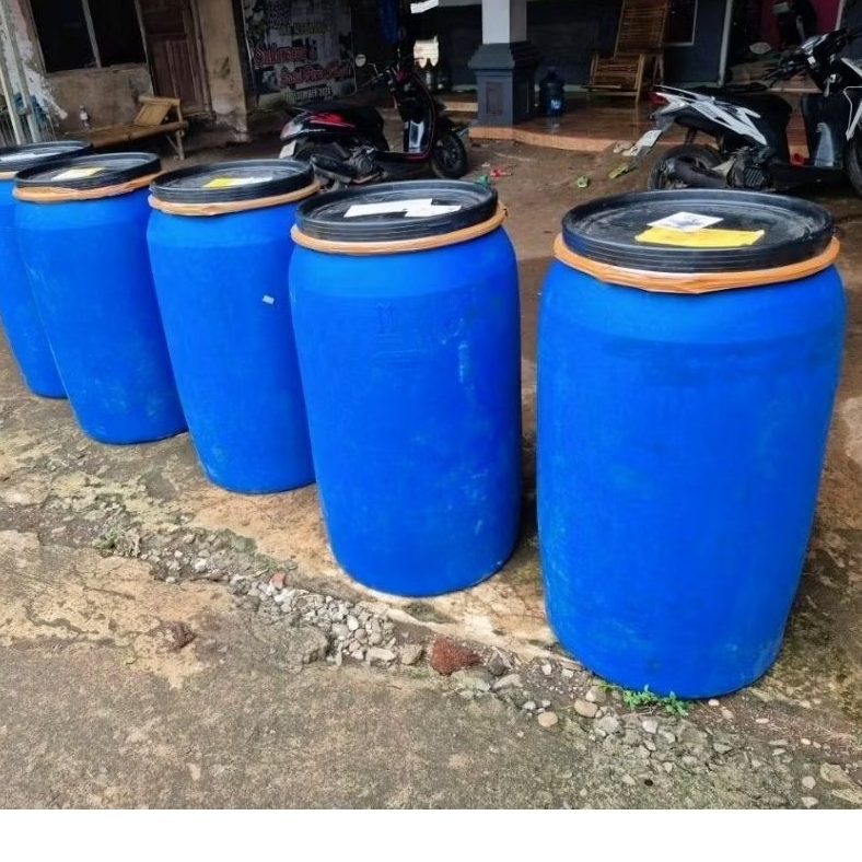 drum plastik 250 liter bahan tebal HDPE komplit tutup dan ring.untuk silase pakan ternak dan tandon 