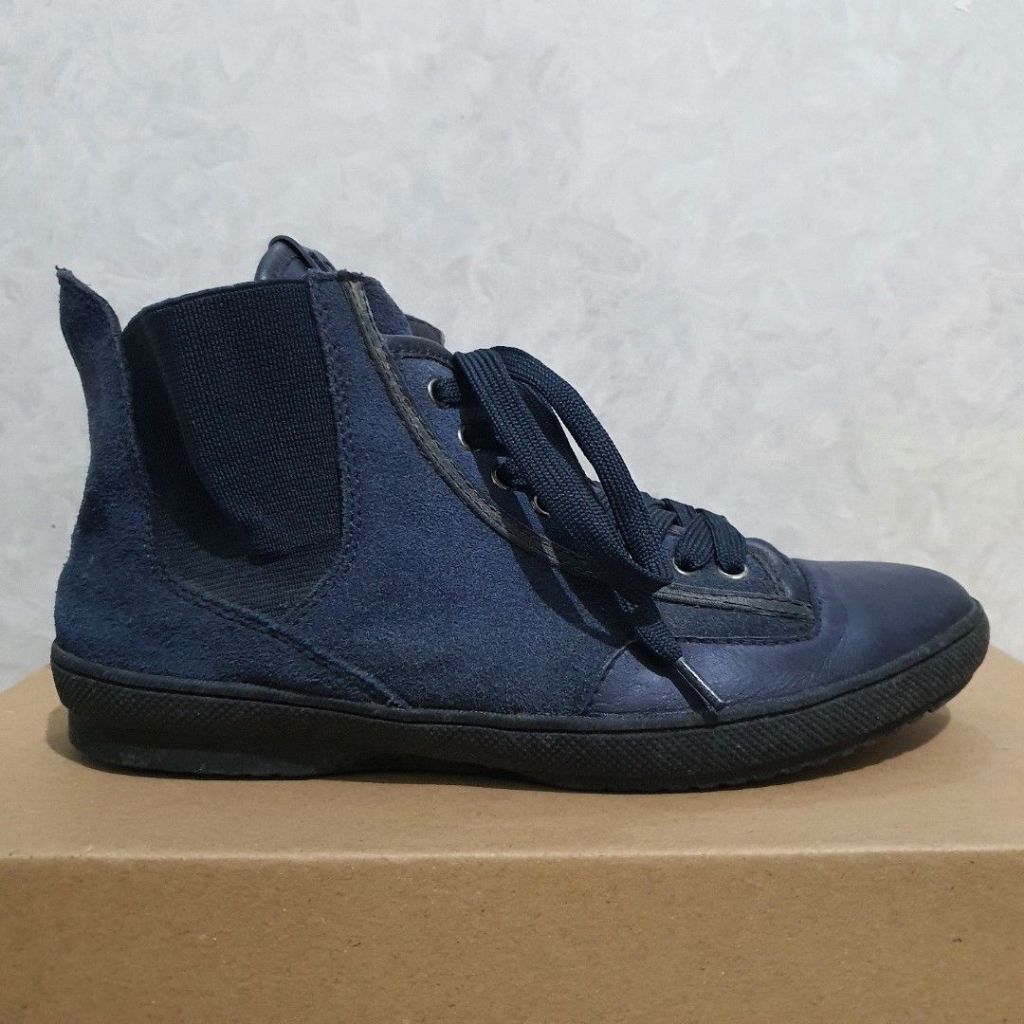 Louis Vuitton High Top Chelsea Sneakers