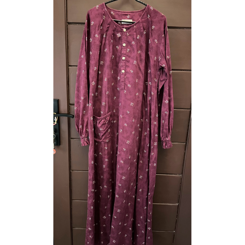 Preloved Ditsy Size M