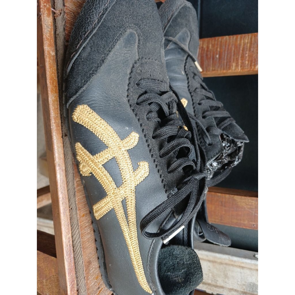 Sepatu Onitsuka Tiger Mexico Japan Kabuki Black Gold Second