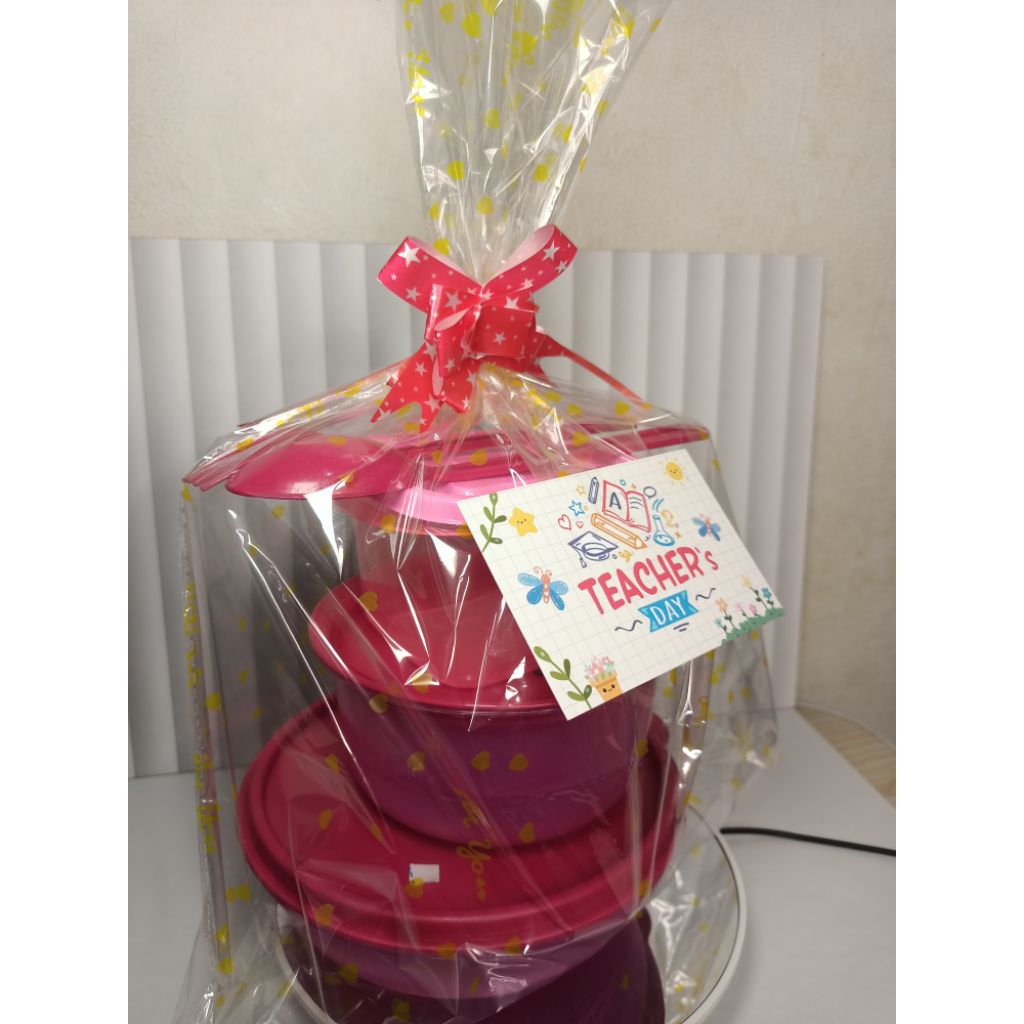 HADIAH UNTUK HARI GURU