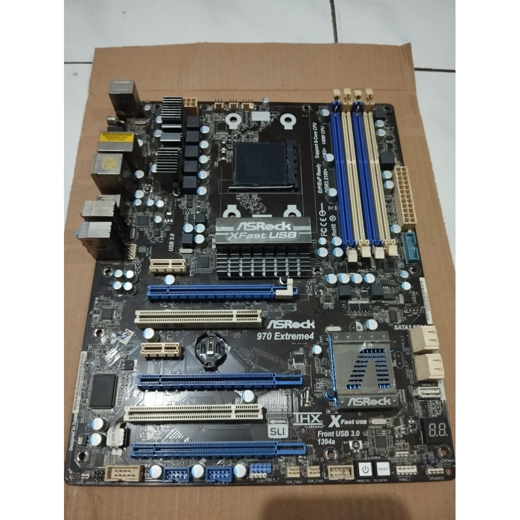 Motherboard Mobo Asrock 970 extreme3 socket AM3+