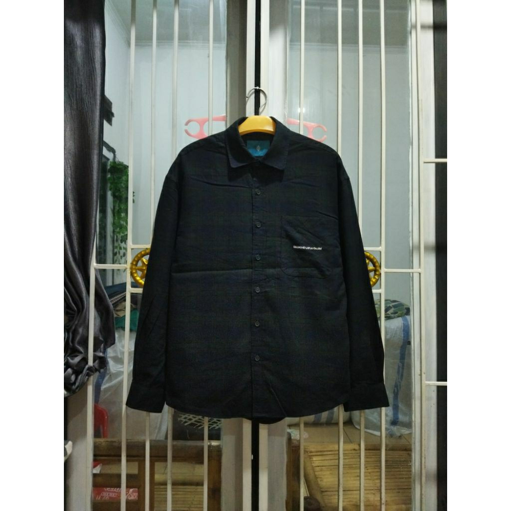 kemeja Diamond Layla kasual pria M