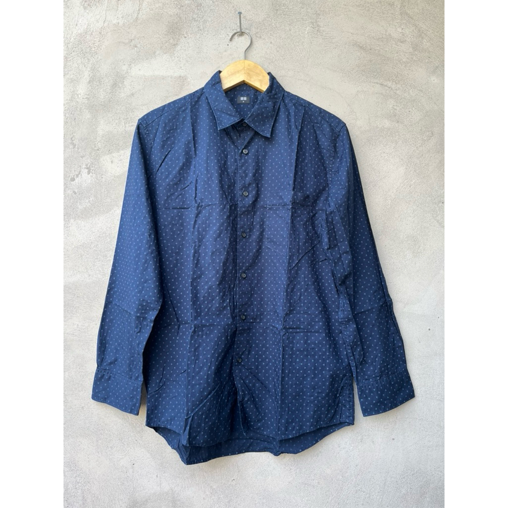 Uniqlo kemeja motif pria M fit L