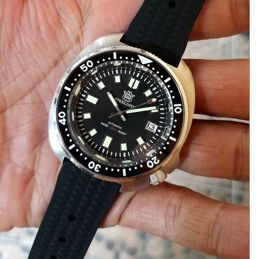 steeldive homage watch seiko willard mod seiko automatic nh35 movement