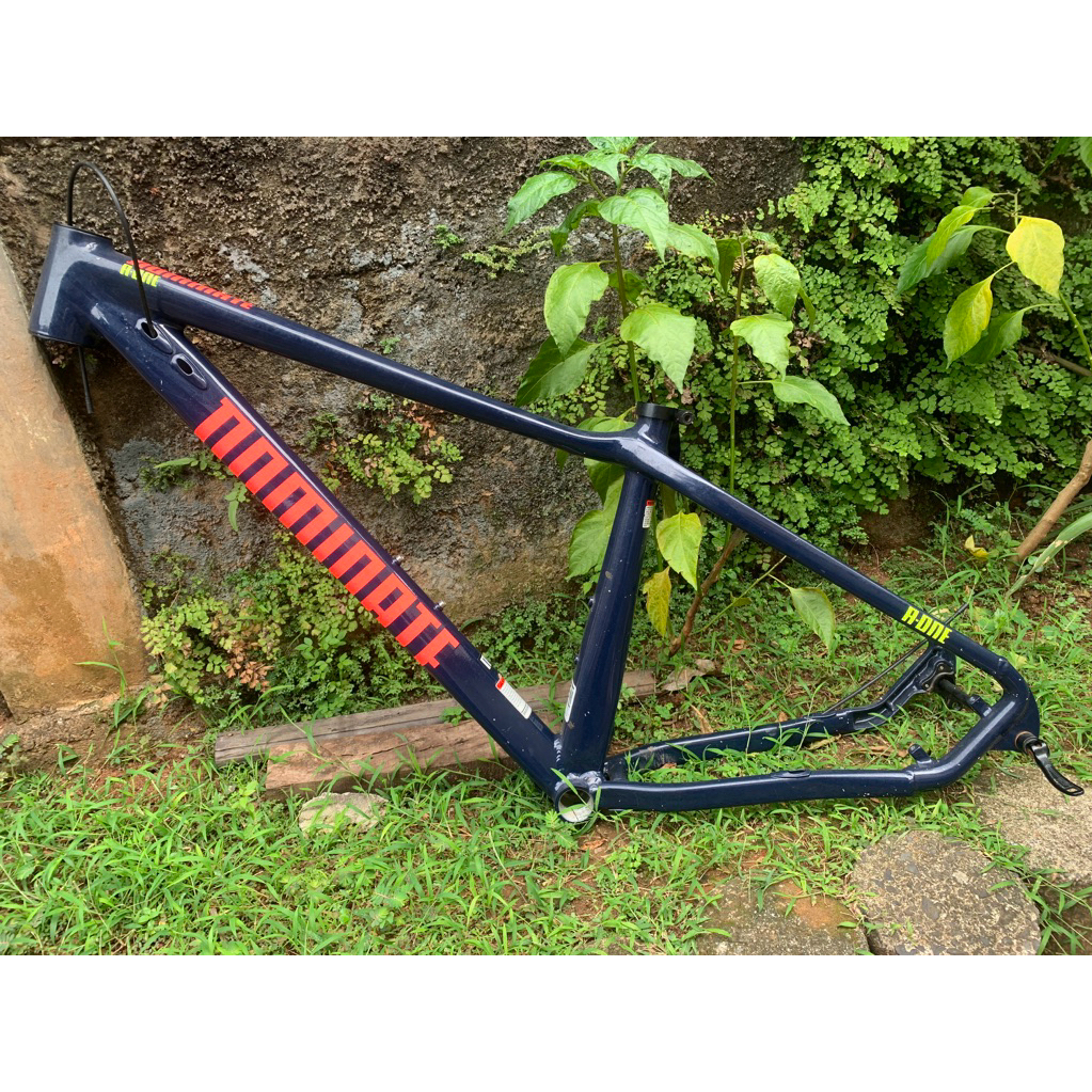 Frame United DOMINATE A ONE Size M 27.5  Kondisi Mulus 27.5 M