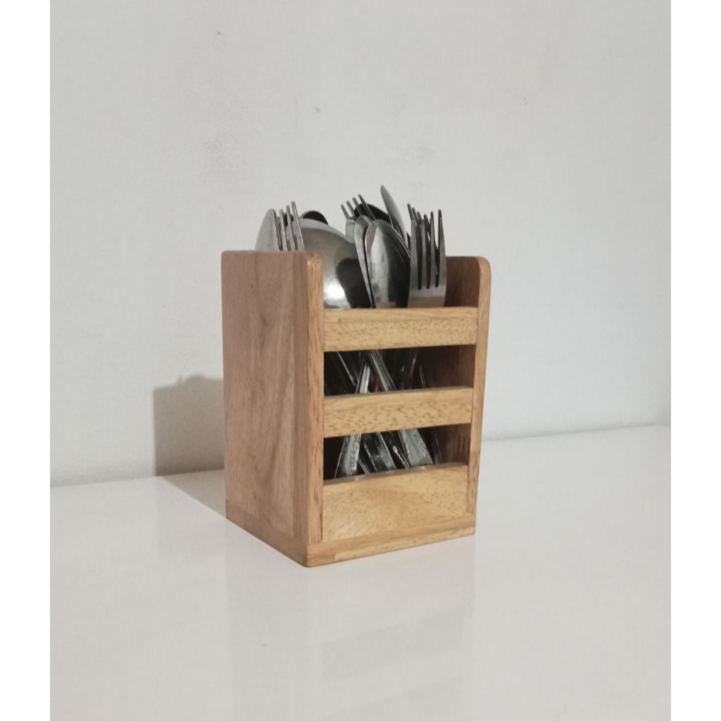 Tempat sendok kayu aesthetic